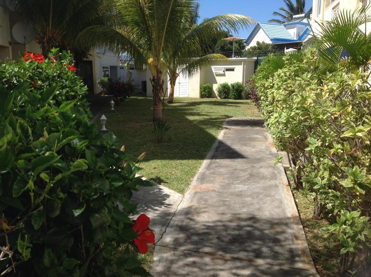 Lovely Apartment In Flic En Flac, Close To The Beach And All Amenities. Ngoại thất bức ảnh