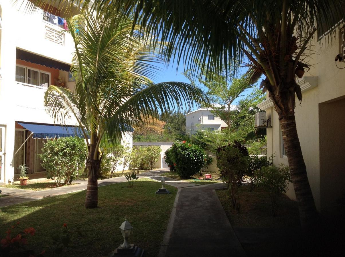 Lovely Apartment In Flic En Flac, Close To The Beach And All Amenities. Ngoại thất bức ảnh