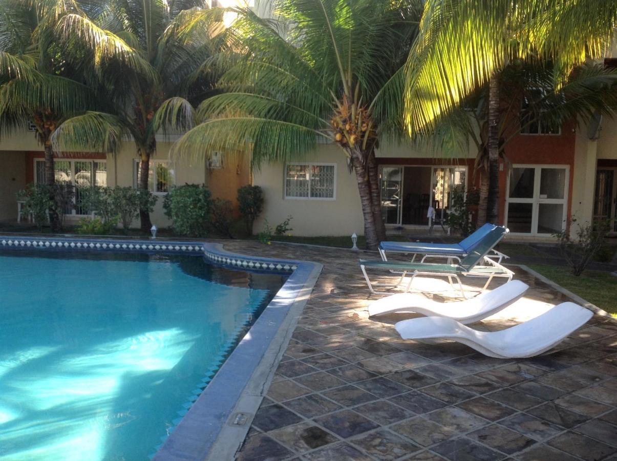 Lovely Apartment In Flic En Flac, Close To The Beach And All Amenities. Ngoại thất bức ảnh
